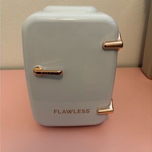 Flawless White Skincare Mini Fridge